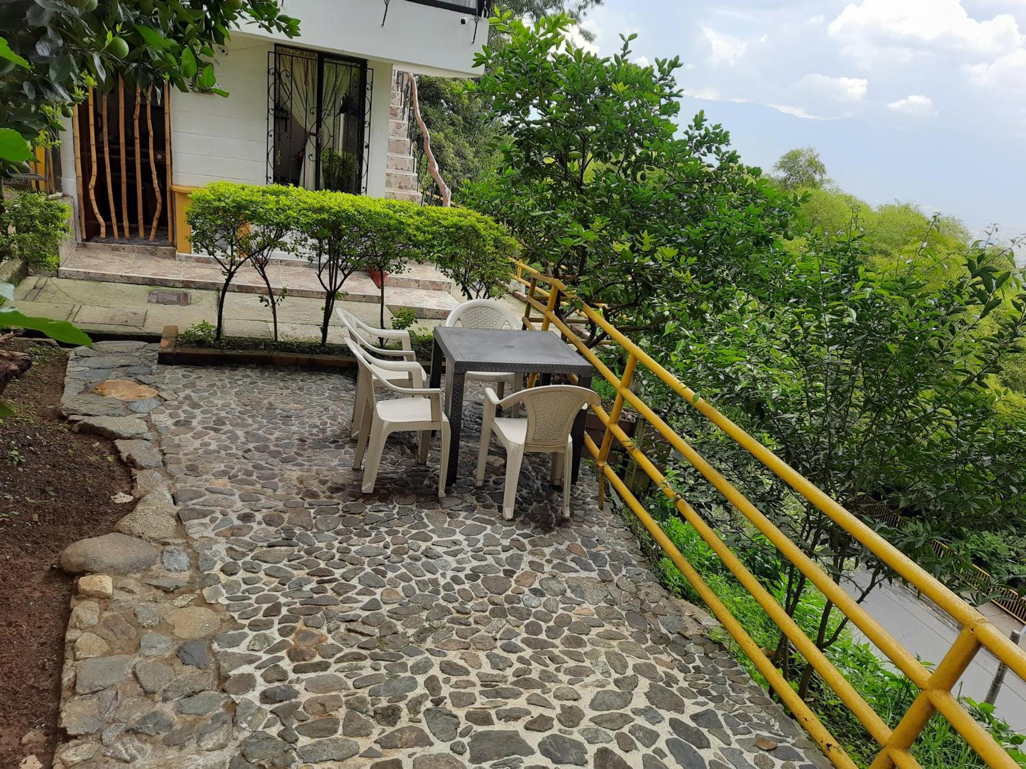 Apartamento Campestre Medellín Eksteriør billede